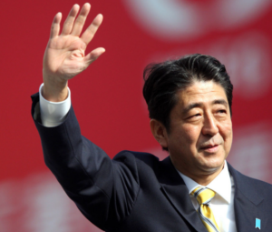 Когда слишком много «контроля». Синдзо Абэ